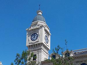 Reloj de Torre de Cuatro Caras con Retroiluminación